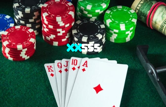 XX555 casino presented on mobile device in Pakistan with slots and live games